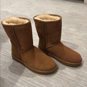 UGG Short Boots | Size 5